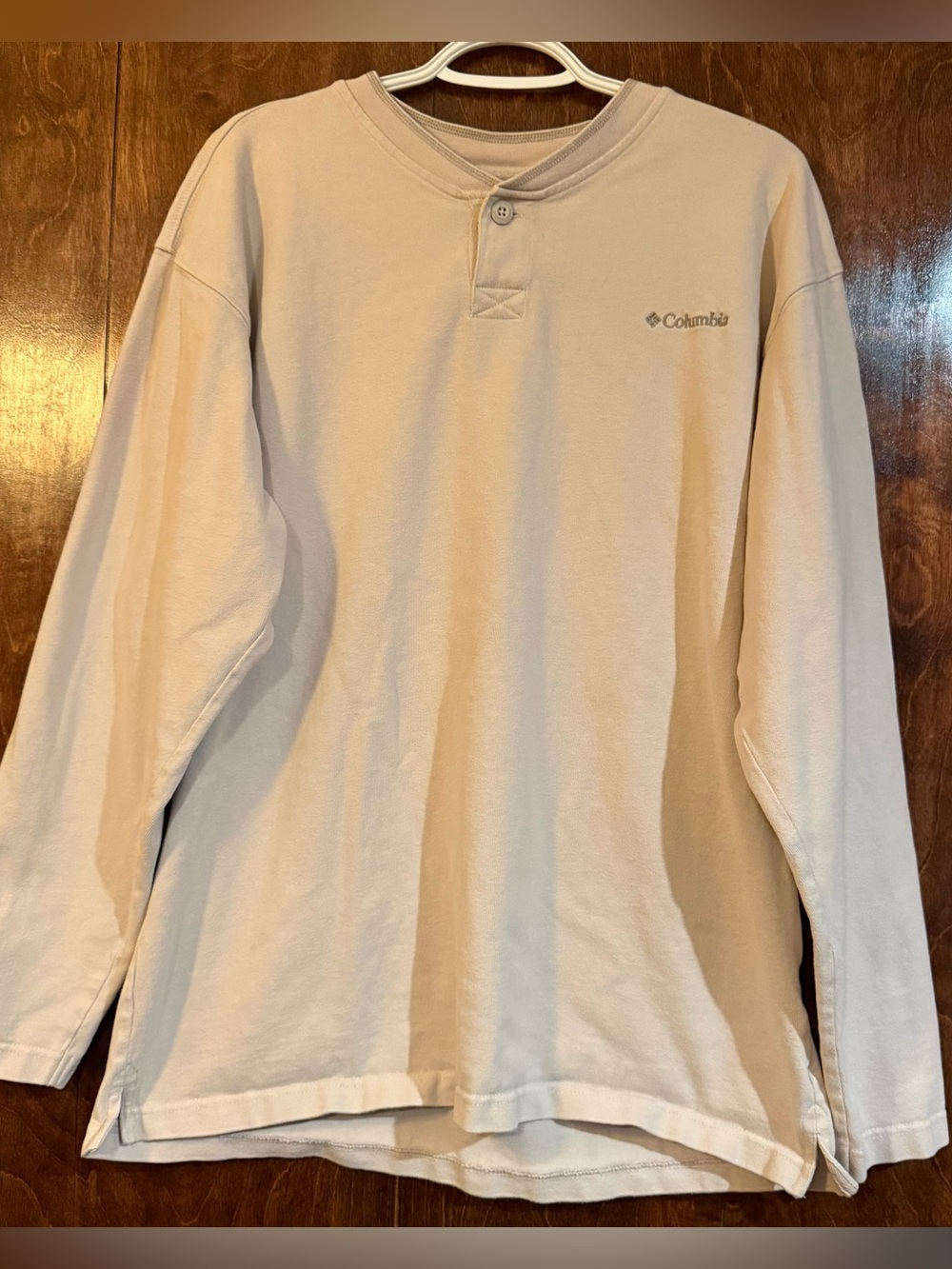 Columbia Men’s Large Beige Henley Long Sleeve Cotton Outdoor Casual Shirt